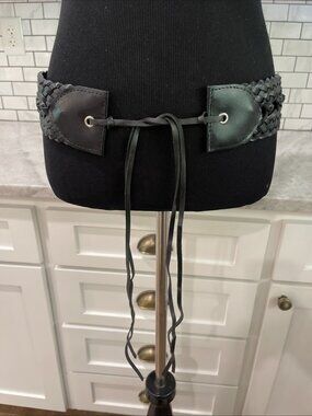 Vintage New York Co Belt Womens Medium Black Braided Boho Leather Straps Hippie